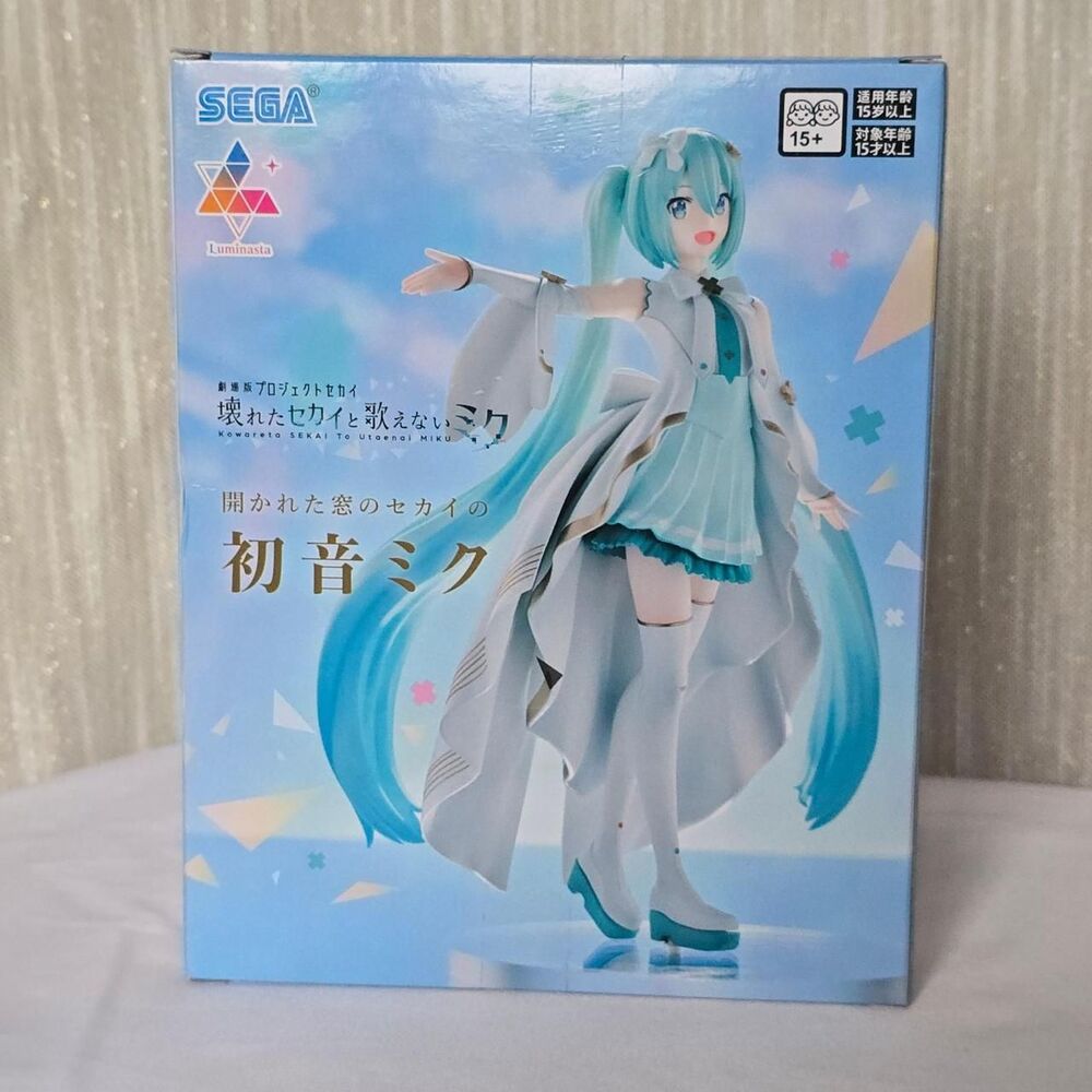 Hatsune Miku Project Sekai Luminasta Figure